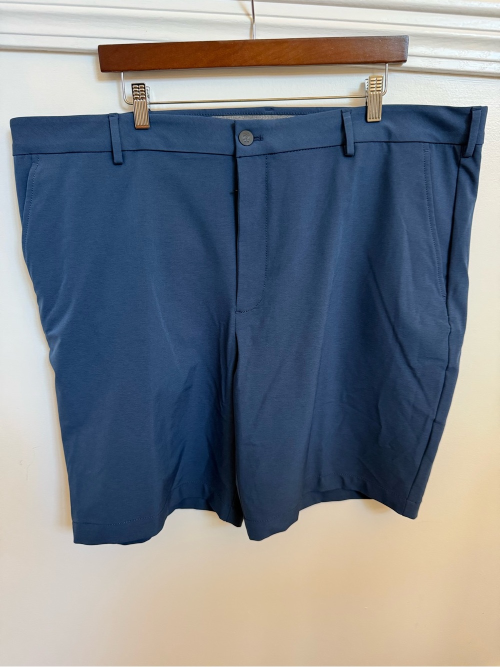 IZOD Performance Dress Short | Men’s 42 | Navy Blue | 9.5” Inseam | NWT